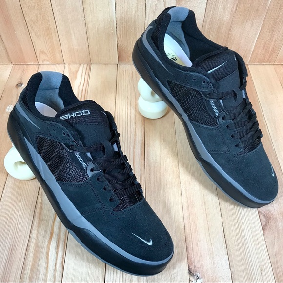 Nike SB Ishod Wair Black Smoke Grey Skate Shoes - Picture 2 of 5